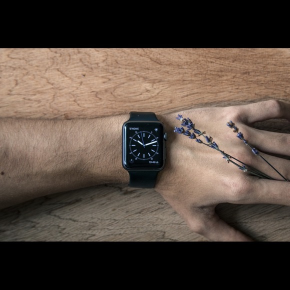 Apple watch 42 mm series 1 - Picture 2 of 2